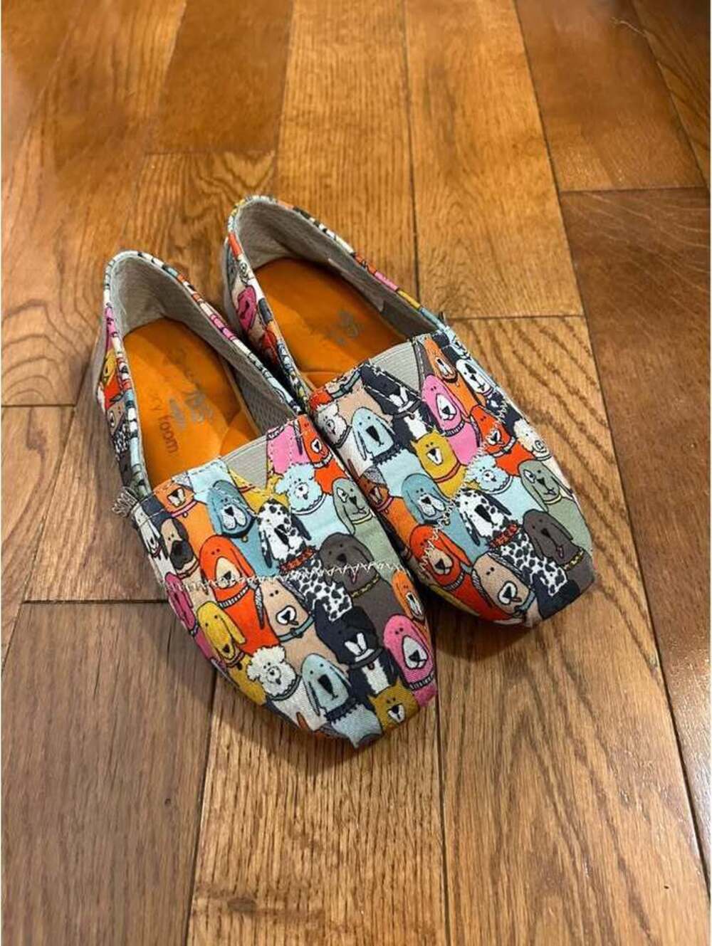 Bobs Casual Shoes Dog Pattern size women’s 5